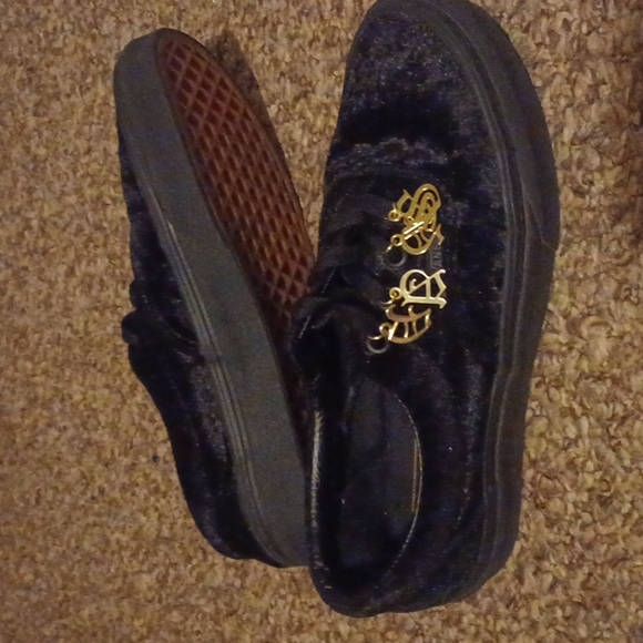 Womens Vans - Picture 3 of 5